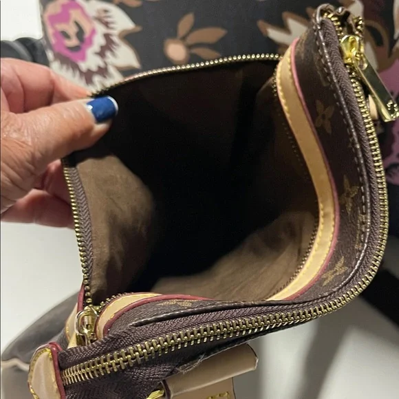 Stylish Monogram Brown Messenger Bag - Picture 4 of 11